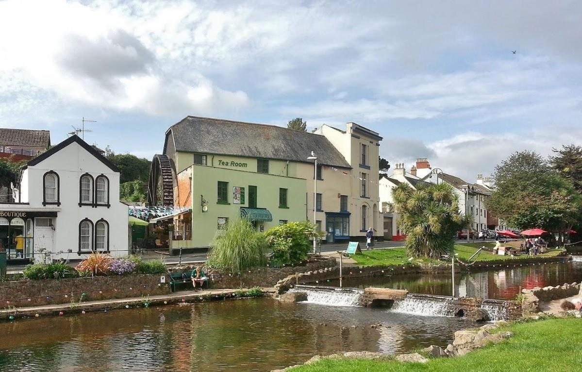 Dawlish Lawn View Apartment Bagian luar foto